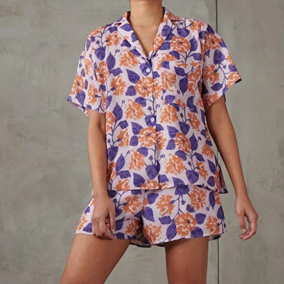 NWT WHO WHAT WEAR Women's Resort Shirt - Pressed Floral - Lilac/Marigold- Size M - Picture 4 of 10